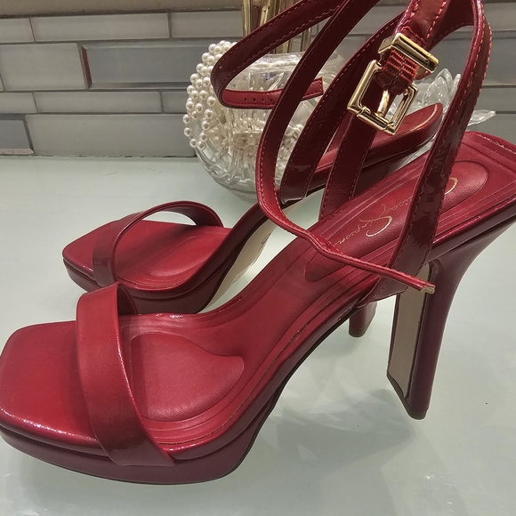 Jessica Simpson Red Heels Strappy Design - Picture 3 of 7